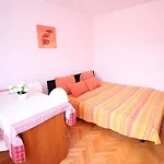 Apartment Casa Lidija *