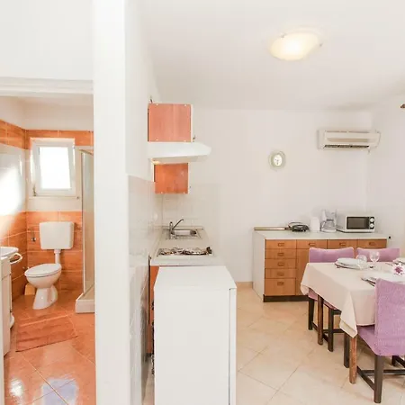Apartment Casa Lidija *