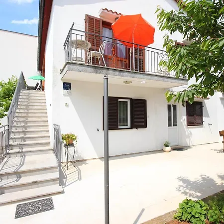 Casa Lidija アパート ロヴィニ