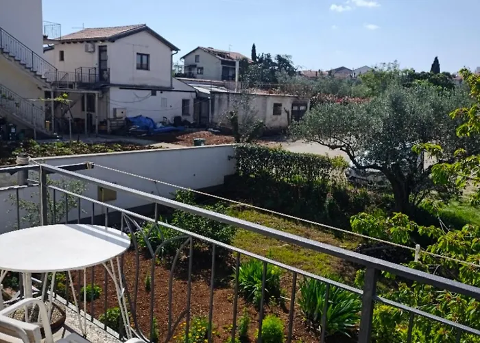 Casa Lidija Ρόβινι