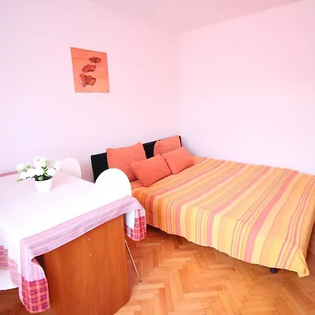 아파트 Casa Lidija *
